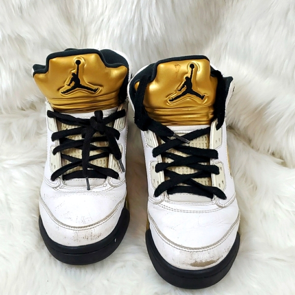 Jordan Other - Nike Air Jordan sneakers shoes kids size 5Y